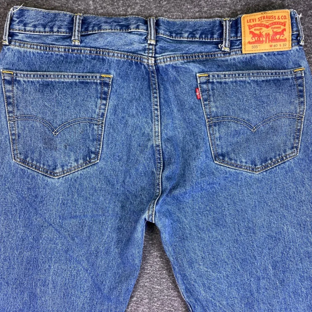 Levis 505 Jeans Mens 40x32 Blue Regular Fit‎ Straight Classic Casual Denim